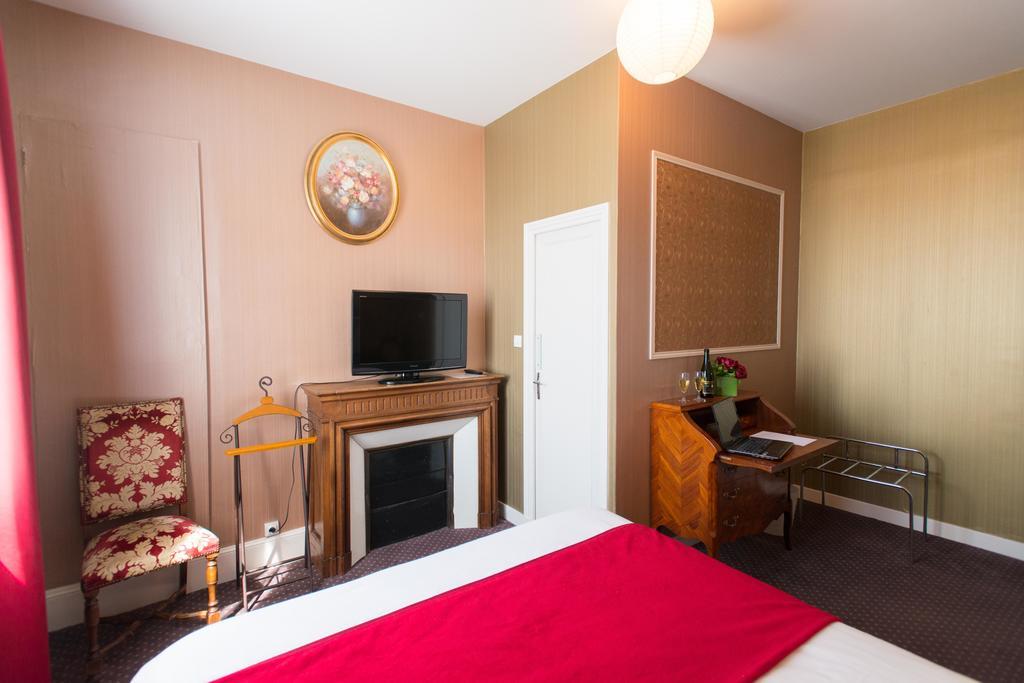 Hotel Rabelais Tours Exteriör bild