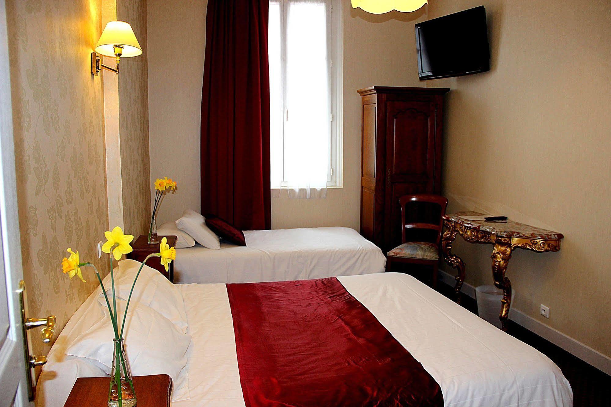 Hotel Rabelais Tours Exteriör bild